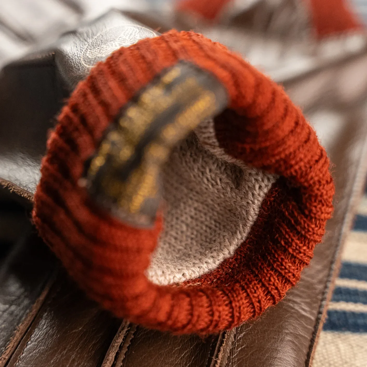 Buzz Rickson’s Type A-10 ‘Flying Winter’ Gloves – Horsehide / Seal-Brown - Image 4