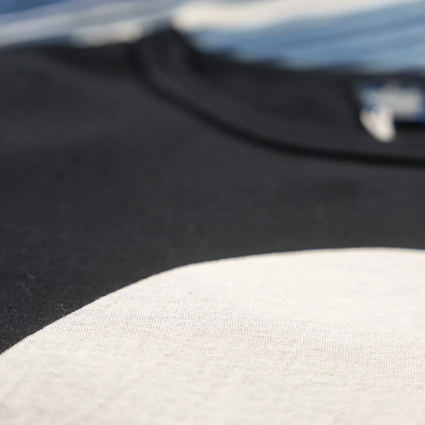 Studio D’Artisan 8169 ‘Kurozome’ Kamon T-Shirt - Kyoto Black / Hand Dyed - Image 3