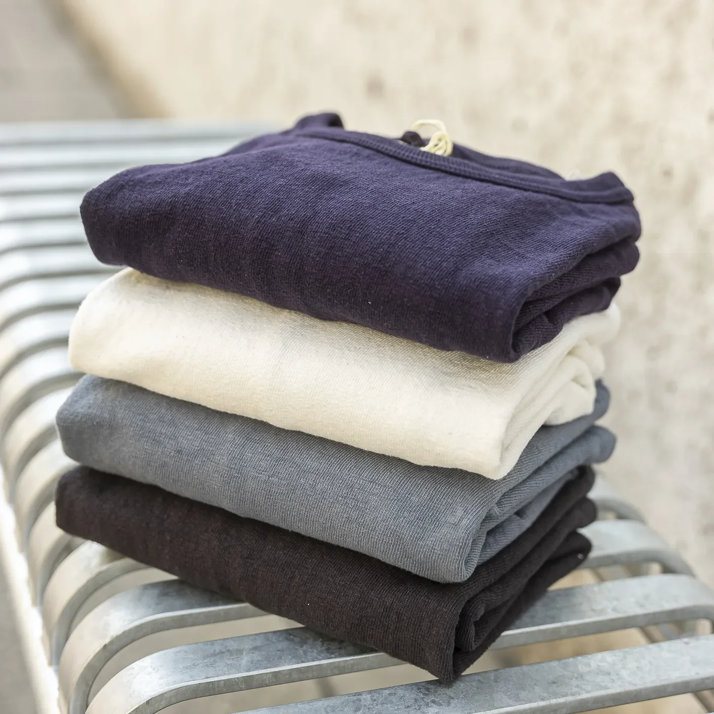 UES No.8 9.5oz Heavyweight Slub Nep T-Shirt - Navy - Image 5