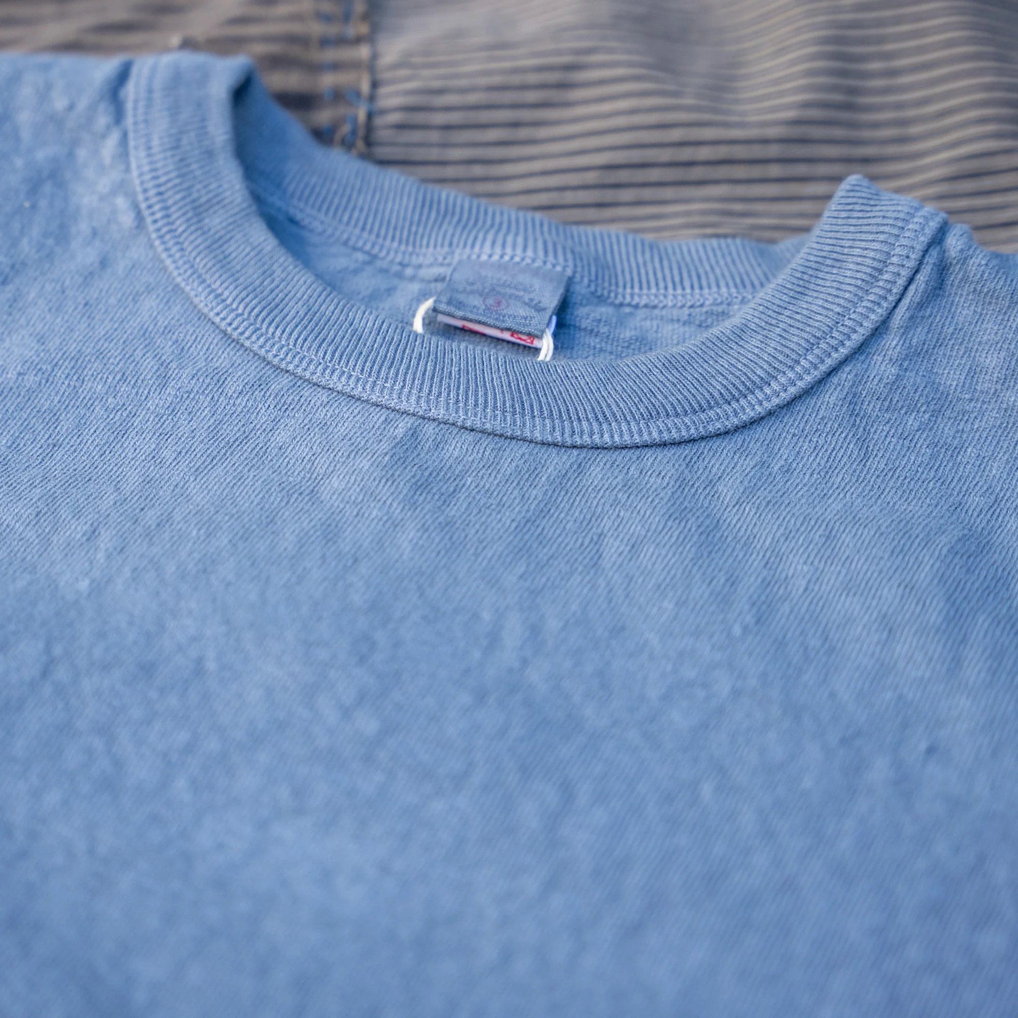 UES No.8 9,5oz Heavyweight Slub Nep T-Shirt – Grey Blue - Image 2